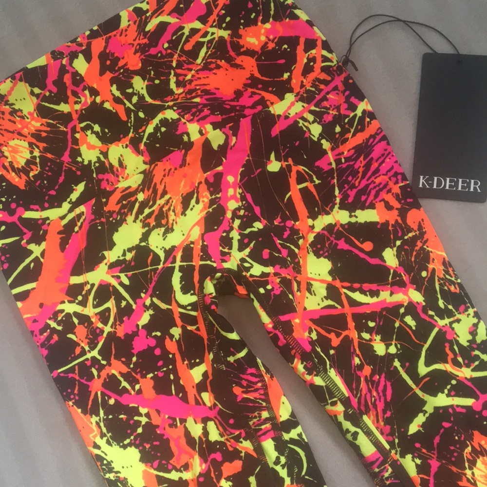 K-DEER - NWT Athletic Capri